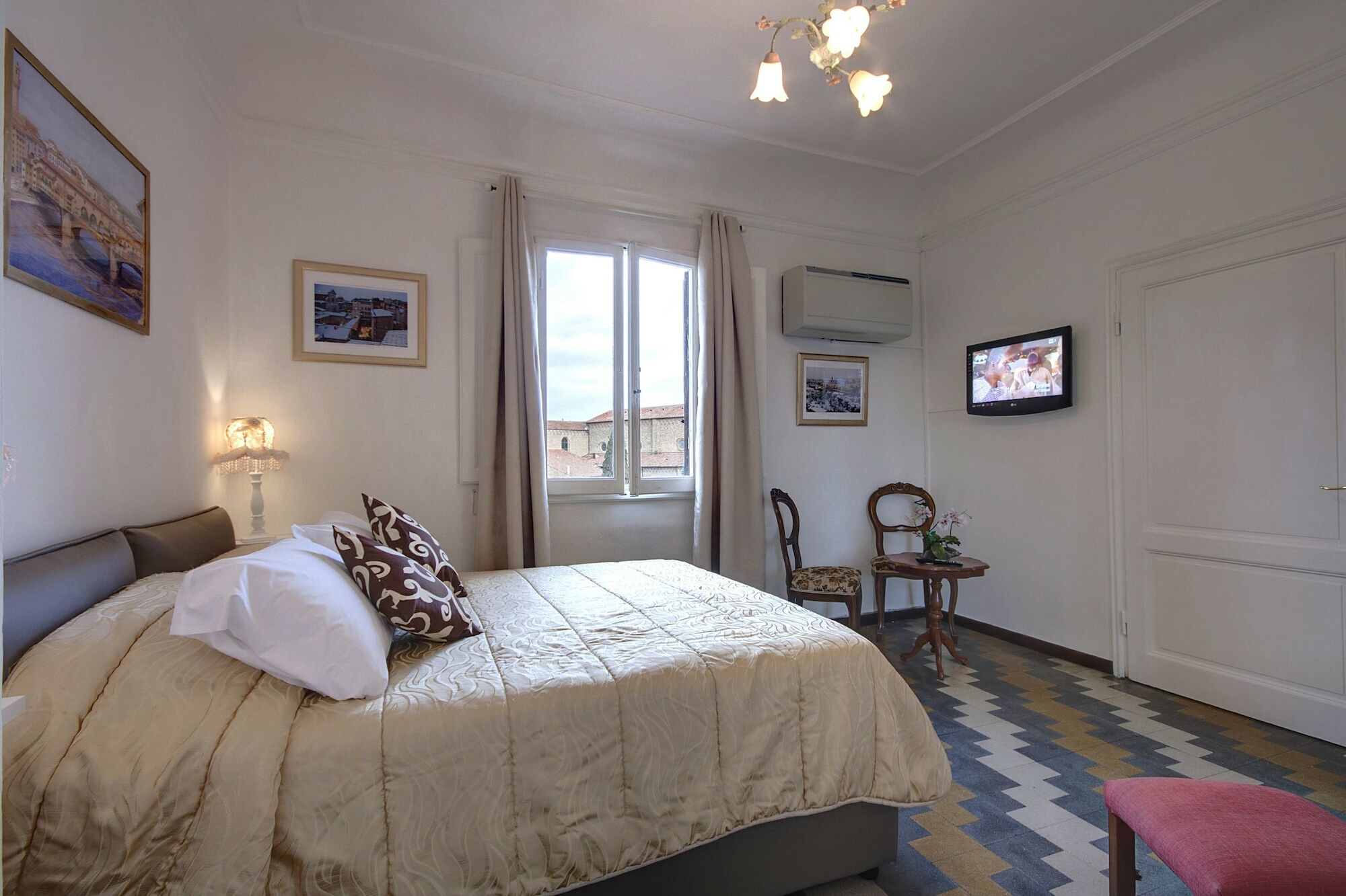 Residenza Castillo Флоренция Екстериор снимка